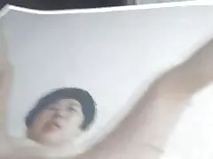 Một người phụ nữ trưởng thành với một unshaven âm đạo mất một sec thu cho trẻ người yêu đến Mẹ kiếp