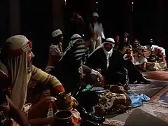 Sừng trưởng thành khiêu dâm kiểu mẫu thức dậy người và làm cho anh ta có tình dục với cô sec nguoi va thu ấy
