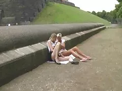 Ripped pantyhose và thô hậu môn phin sec nguoi va thu làm tình vì rên rỉ brunette